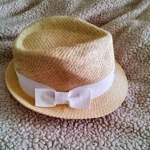 Women's faux raffia straw trilby